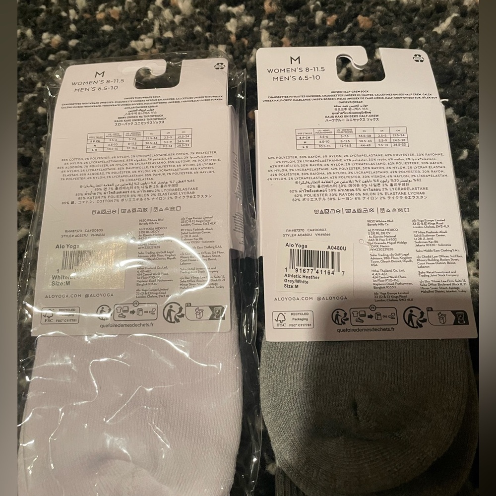 ALO Yoga Unisex Socks in Gray and White Bundle of 2 - Picture 3 of 3